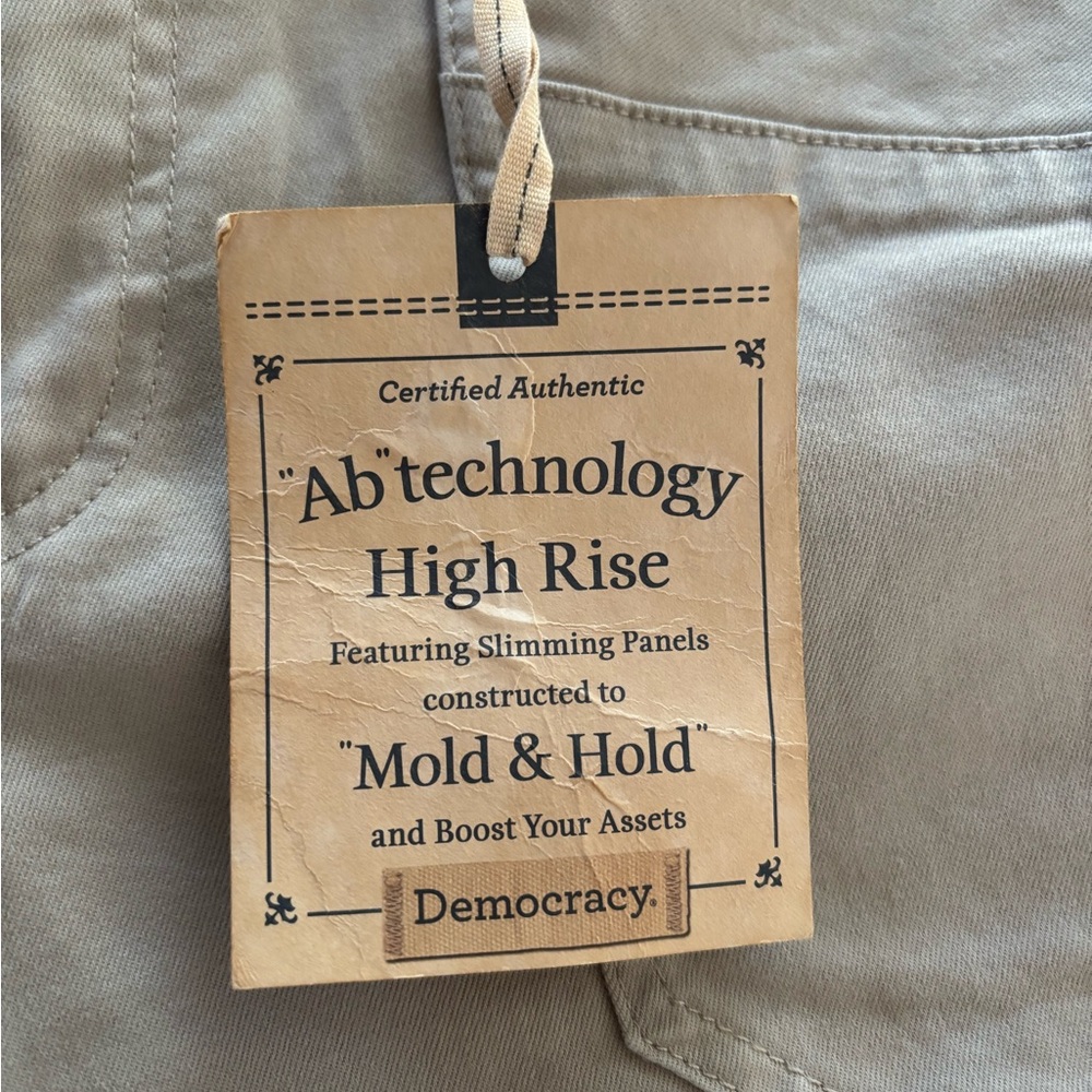 Woman’s New Democracy Cargo Pants - Picture 3 of 8